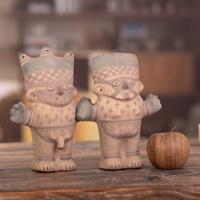 Keramikfiguren, (Paar) - Zwei handgefertigte Museumsrepliken von Chancay-Figuren aus Peru