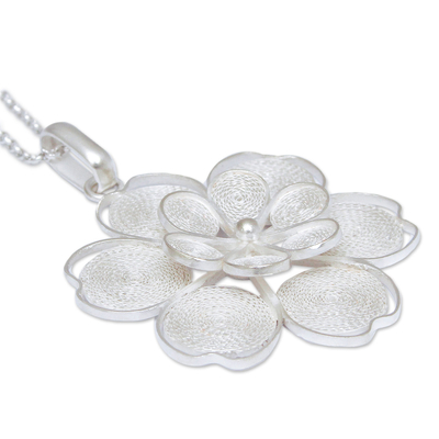 Collar de flores de plata de primera ley - Collar artesanal de flores peruanas en filigrana de ley