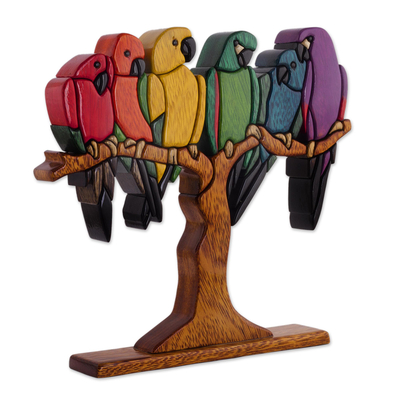 Escultura en madera de cedro y caoba. - Escultura de pájaros multicolores en árbol en caoba y cedro