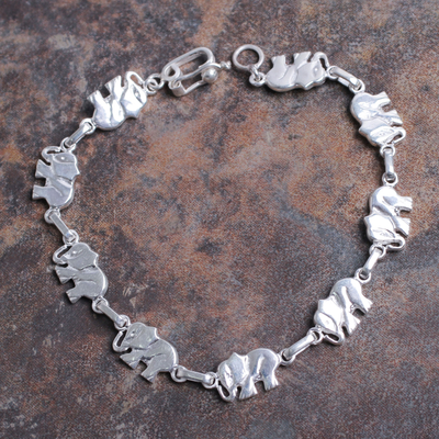 Sterling silver link bracelet, 'Elephant Dignity' - Sterling Silver Bracelet with Elephant Links