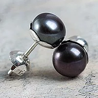 Cultured pearl stud earrings, Black Nascent Flower