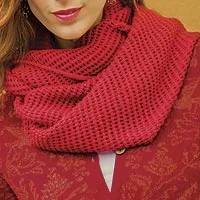 bufanda infinita 100% baby alpaca, 'Crimson Honeycomb' - Bufanda infinita de lana de alpaca bebé peruana tejida en rojo