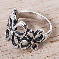 Sterling silver cocktail ring, 'Tres Flores' - Handmade Sterling Silver Cocktail Ring with Floral Motif