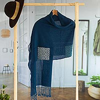 100% alpaca shawl, 'Blue Dahlia'