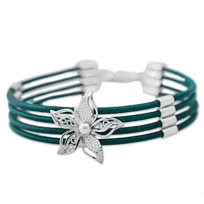 Sterling silver and leather pendant bracelet, 'Green Amaryllis' - Sterling Silver and Green Leather Flower Pendant Bracelet