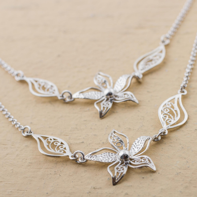 Halskette mit filigranem Anhänger aus Sterlingsilber - Sterling Silber Anhänger Halskette Blumen Blätter aus Peru