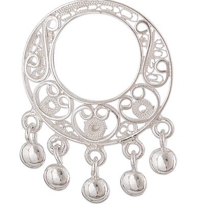 Silberne filigrane Kronleuchter-Ohrringe - filigrane Kronleuchter-Ohrringe aus 950er Silber aus Peru