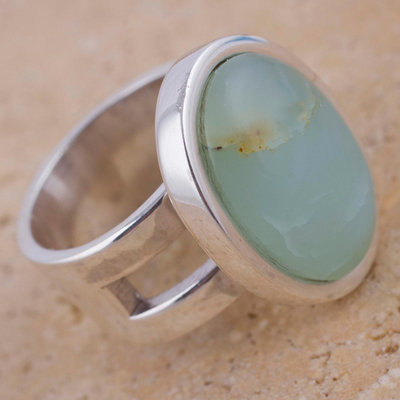 Opal-Einzelsteinring - Opal- und Sterlingsilber-Einzelsteinring aus Peru