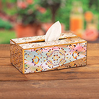 Tapa de caja de pañuelos de vidrio pintado al revés, 'Oro angelical' - Tapa de caja de pañuelos con flores de vidrio pintado al revés de Perú