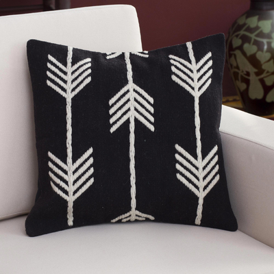 Wool cushion cover, Direction of the Wind