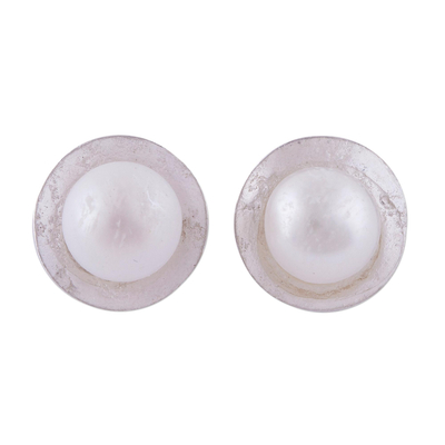 Cultured pearl stud earrings, 'Glowing Circle' - Peruvian Cultured Pearl Sterling Silver Round Stud Earrings