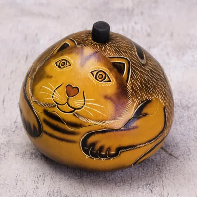 Dried mate gourd box, 'Andean Feline' - Andean Artisan Crafted Dried Mate Gourd Cat Box