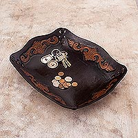 Leather catchall, 'Spanish Viceroy'