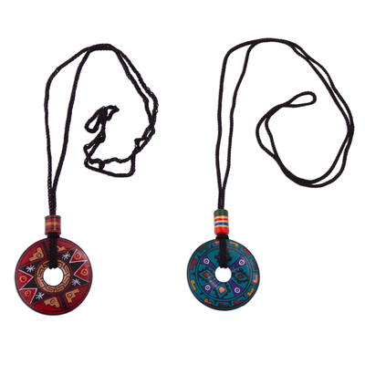 Collares colgantes de cerámica, (par) - Par de Collares Colgantes de Cerámica Roja y Azul de Perú