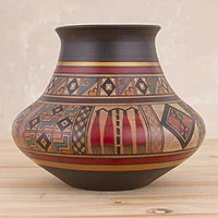 Dekorative Keramikvase, „Inka-Ritual“ – handbemalte dekorative Keramikvase im Inka-Stil aus Peru