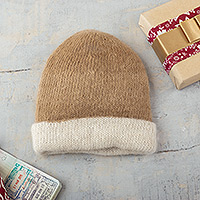 sombrero 100% alpaca, 'Cozy Winter in Tan' - Sombrero 100% Alpaca en Beige y Blanco de Perú
