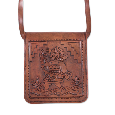 Lederschlinge - Tumi-Motiv-geprägte Ledertragetasche aus Peru