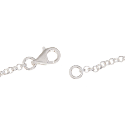 Halskette mit filigranem Anhänger aus Sterlingsilber - Handgefertigte Halskette mit filigranem Taubenanhänger aus Sterlingsilber