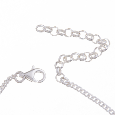 Halskette mit filigranem Anhänger aus Sterlingsilber - Handgefertigte Halskette mit filigranem Blumenanhänger aus Sterlingsilber