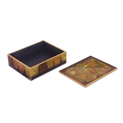 Caja decorativa de vidrio pintado al revés, 'El tesoro del cartógrafo' - Caja decorativa de madera de vidrio pintado al revés con mapa del mundo dorado