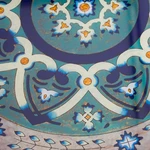 Reverse-painted glass tray, 'Floral Intricacy in Steel' - Steel-Tone Reverse-Painted Glass Tray from Peru