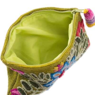 bolso de mano de alpaca - Clutch de alpaca floral bordado en oliva cálido de Perú