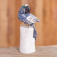 Gemstone sculpture, Beautiful Macaw