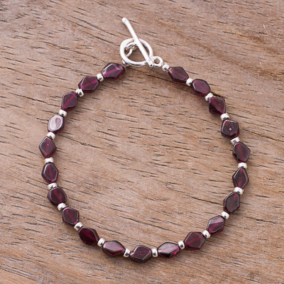 Garnet beaded bracelet, 'Gemstone Rhombi' - Natural Garnet Beaded Bracelet from Peru