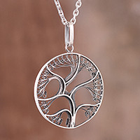 Sterling silver filigree pendant necklace,