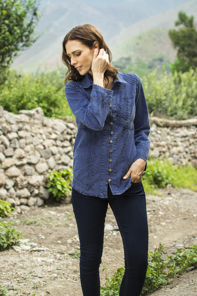 Blusa de cambray - Blusa azul de cambray con botones en el frente de Lily of The Incas