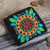 Monedero de mezcla de alpaca, 'Colorful Mandala' - Monedero de mezcla de alpaca con bordado floral en negro