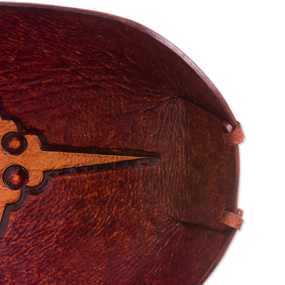 Cajón de cuero - Catchall de cuero con patrón de cruz de Perú