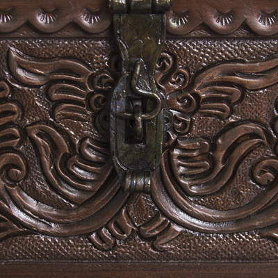Dekorative Box aus Leder und Holz - Braune dekorative Box aus Leder und Holz mit Vogelmuster aus Peru