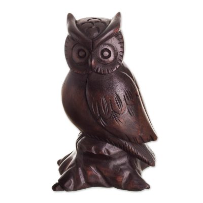 Cedar wood sculpture, 'Guardian of the Night' - Hand-Carved Cedar Wood Owl Sculpture from Peru