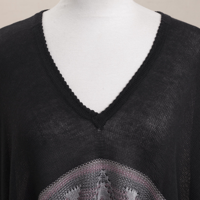 Poncho aus Baumwollmischung - Poncho aus Baumwollmischung mit geometrischem Muster in Schwarz