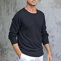 Suéter de cuello redondo para hombre, 'Casual Comfort in Black' - Jersey de mezcla de algodón con cuello redondo para hombre en negro de Perú