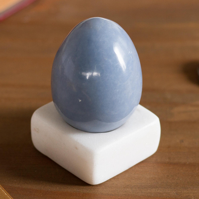 Figura de piedra preciosa de angelita - Figura de piedra preciosa de angelita en forma de huevo de Perú