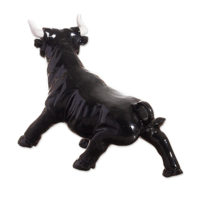 Onyx-Edelsteinskulptur - Stierskulptur aus schwarzem Onyx, hergestellt in Peru