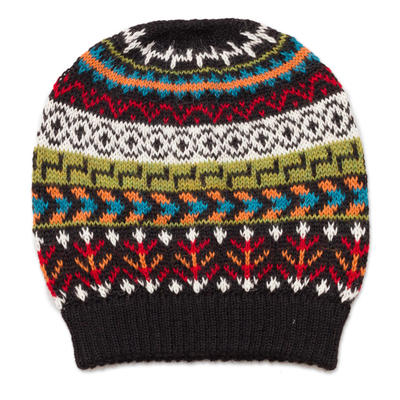 strickmütze aus 100 % Alpaka - Mehrfarbige Strickmütze aus 100 % Alpaka mit geometrischen Motiven