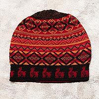 Gorro en mezcla de alpaca - Gorro tejido de mezcla de alpaca con motivo de rombos rojo y naranja sobre negro