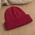 strickmütze aus 100 % Alpaka - Purpurrote Mütze aus weichem Zopfmuster aus 100 % Alpaka aus Peru