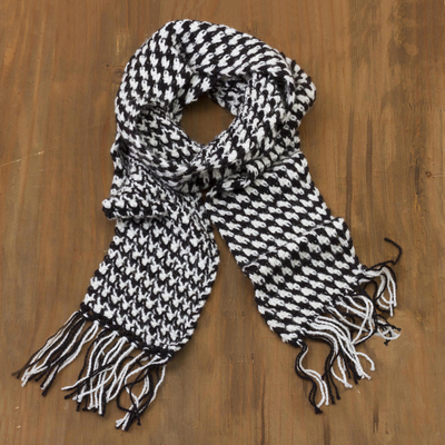 Alpaca blend scarf, Hint of Houndstooth