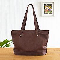 Leather shoulder bag, 'Stylish Chic in Brown' - Quality Brown Leather Shoulder Bag