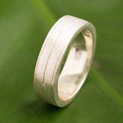 Men's sterling silver band ring, 'Frosted Glow' - Handmade Men's Frosted Texture Sterling Silver Band Ring
