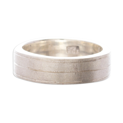 Men's sterling silver band ring, 'Frosted Glow' - Handmade Men's Frosted Texture Sterling Silver Band Ring