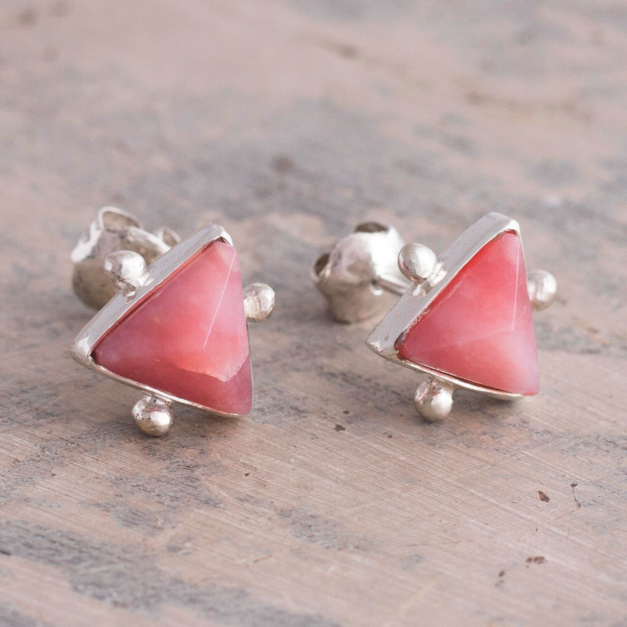 Pyramid studs - Elegant Jewel Box