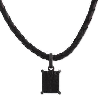 Halskette mit Turmalin-Anhänger - Geflochtene Halskette mit Turmalin-Anhänger aus schwarzem Lederband