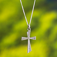 Halskette mit Anhänger aus Sterlingsilber, „Himmlisches Kreuz“ – Minimalistische Kreuzhalskette aus 925er Sterlingsilber aus Peru