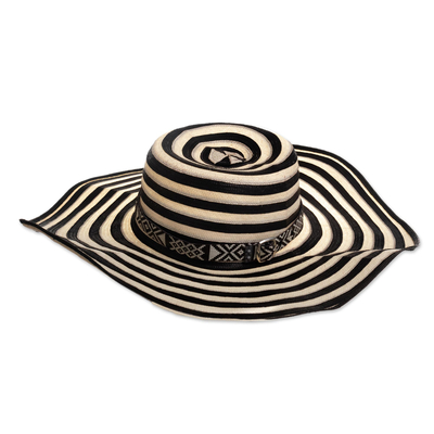 Sombrero unisex de fibra natural, 'Zenu Tradition' - Sombrero de Fibra Natural Unisex tejido a mano