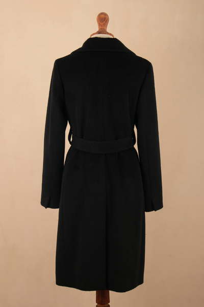 Langer Mantel aus Baby-Alpaka-Mischung, „Classically Chic in Black“ - Langer Wickelmantel aus schwarzer Babyalpakamischung